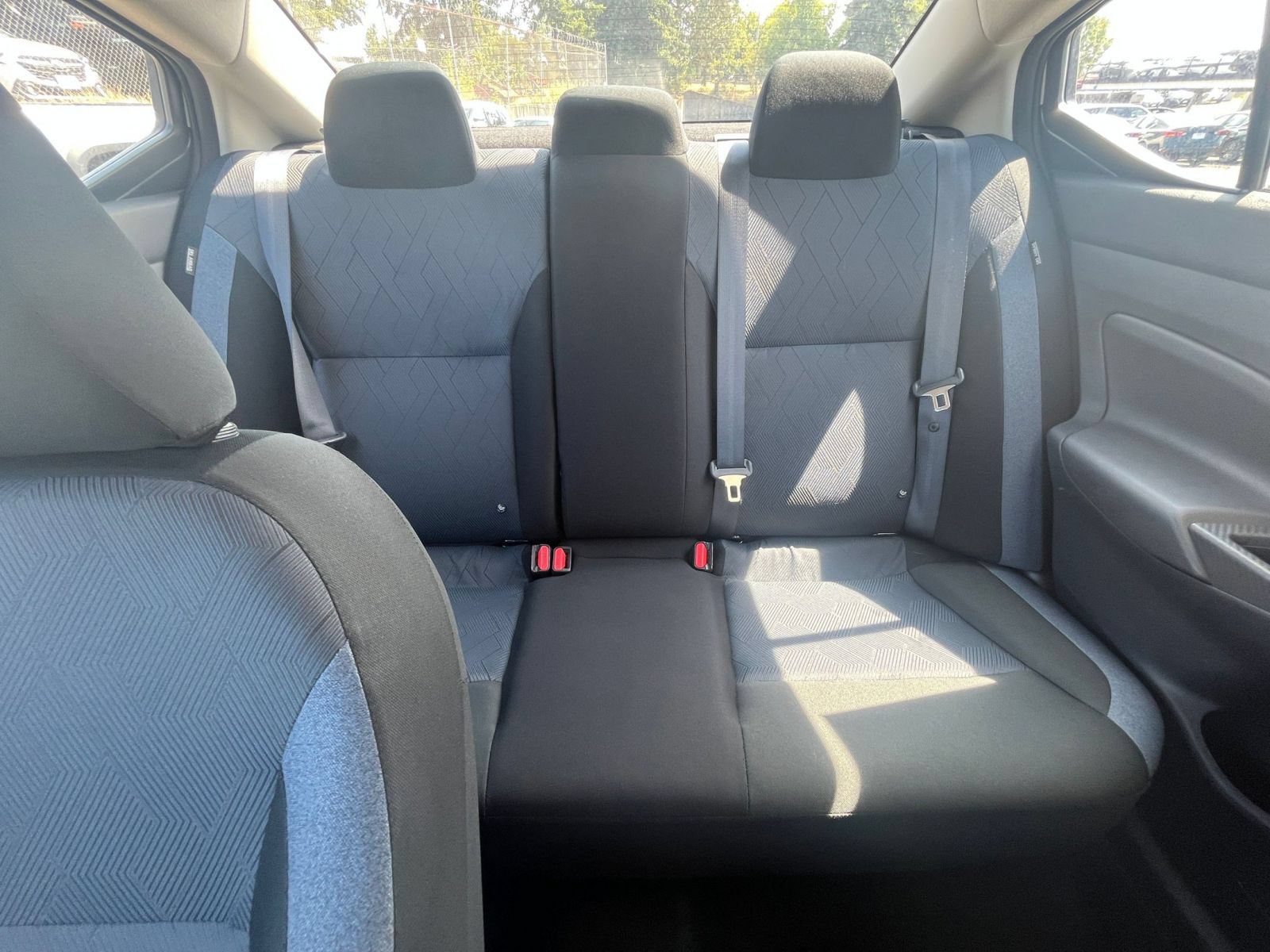 Used 2025 Nissan Versa SV FWD image 38
