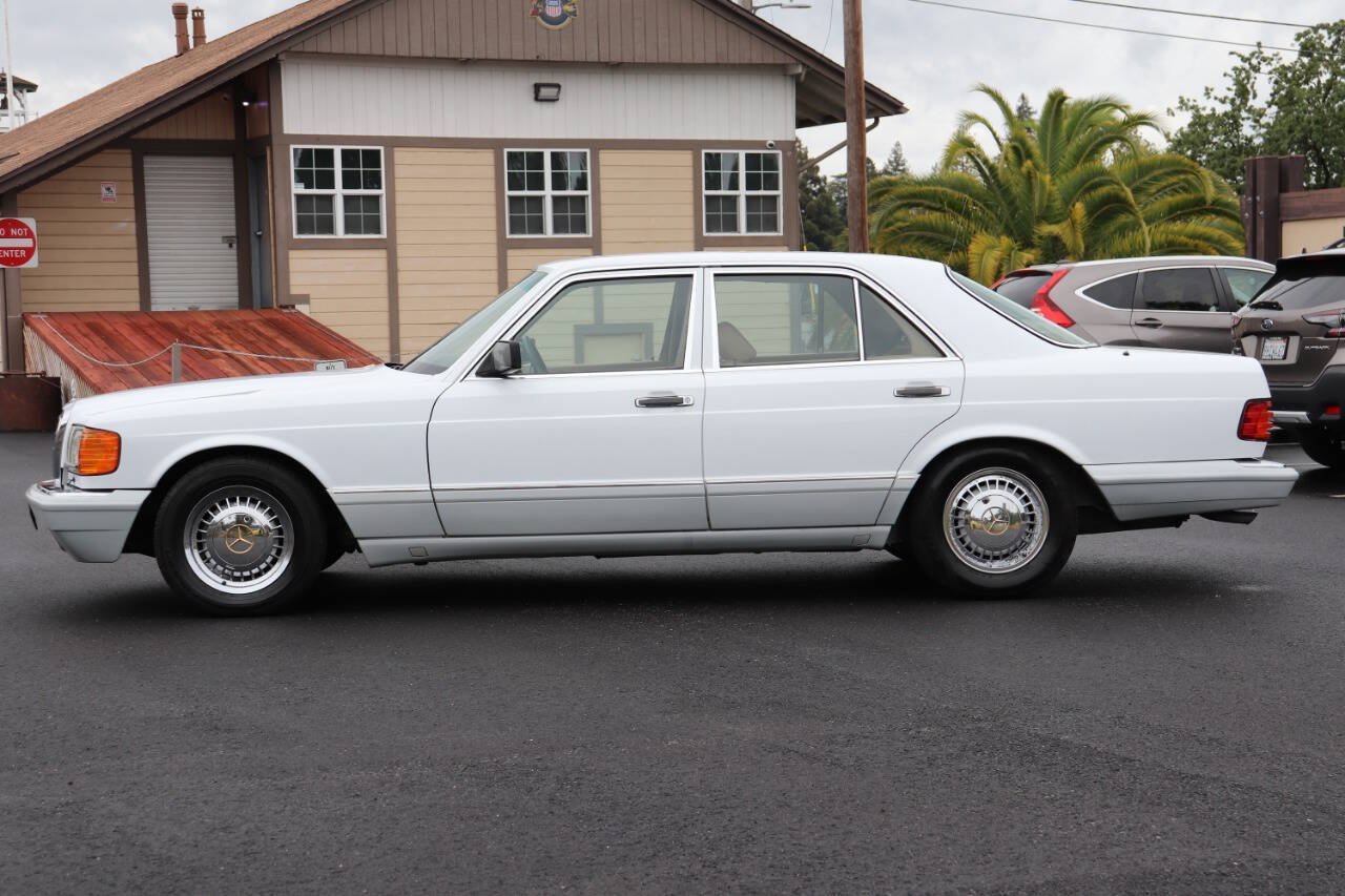 Used 1989 Mercedes-Benz 300 SE image 5