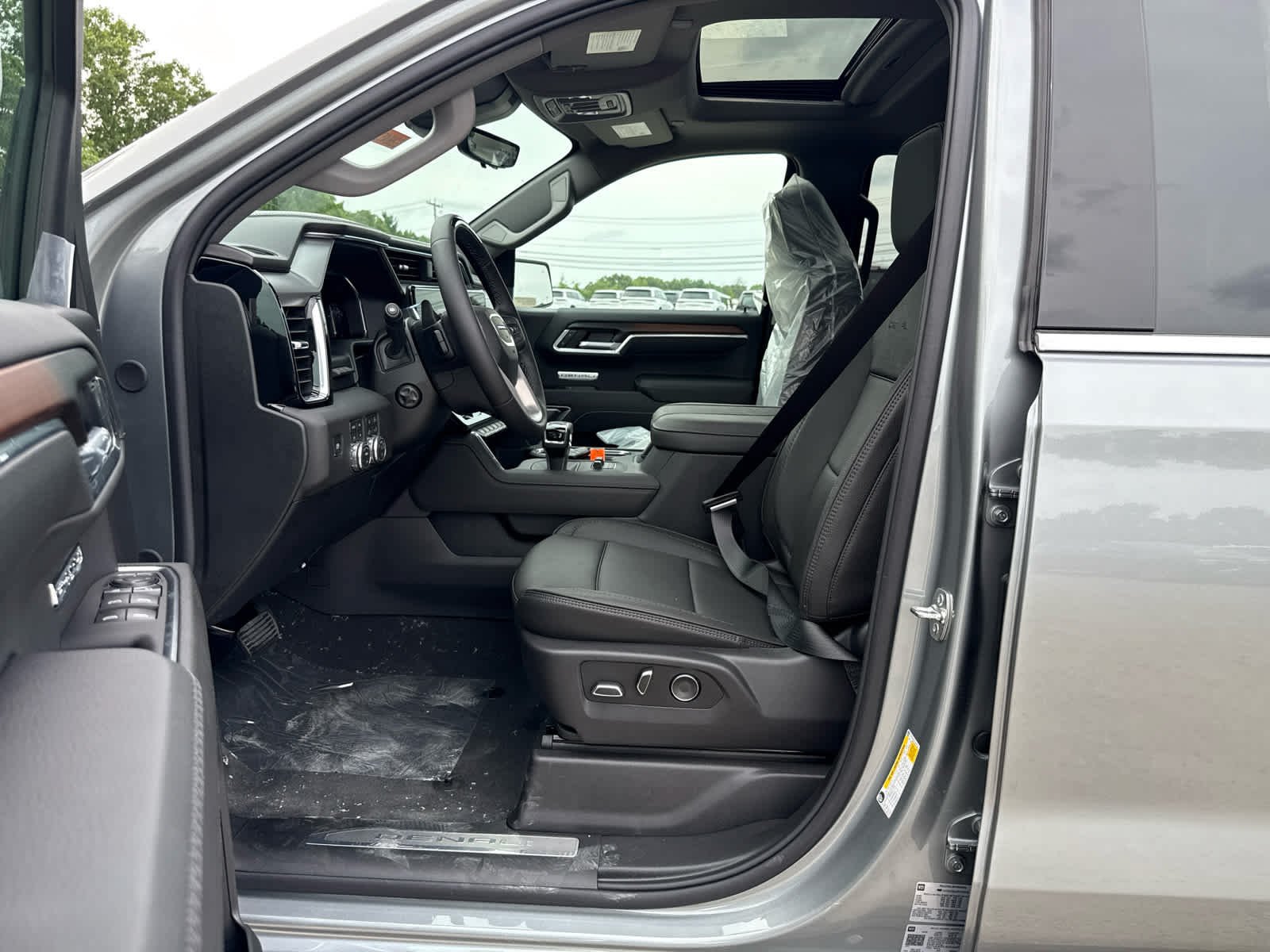 New 2026 GMC Sierra 1500 Denali AWD/4WD image 13