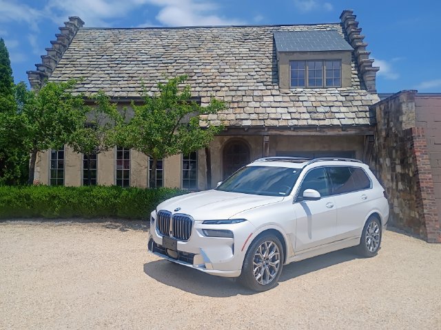 Used 2024 BMW X7 xDrive40i w/ Executive Package AWD/4WD image 1