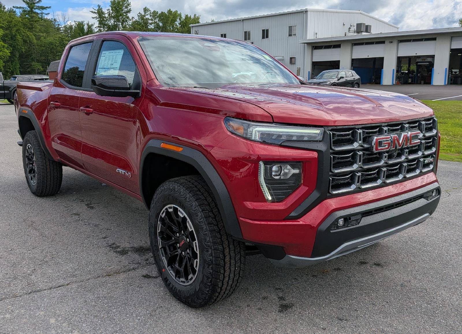 New 2026 GMC Canyon AT4 w/ Technology Plus Package AWD/4WD image 4