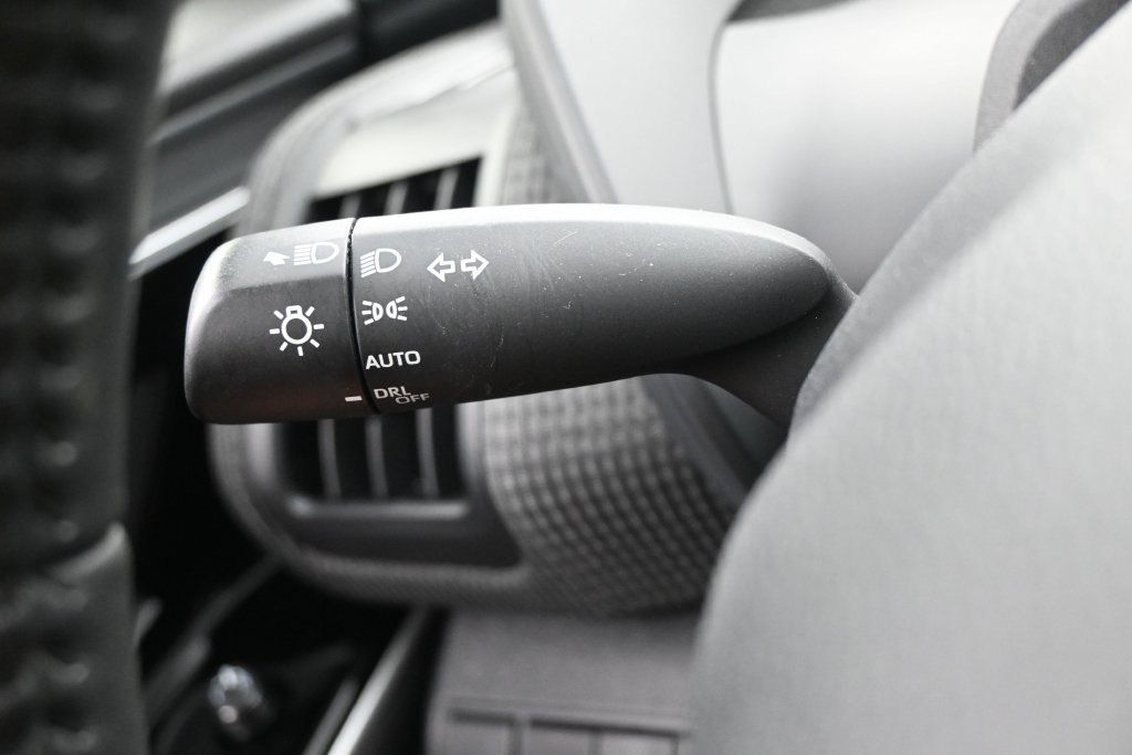 Used 2023 Toyota bZ4X AWD image 19