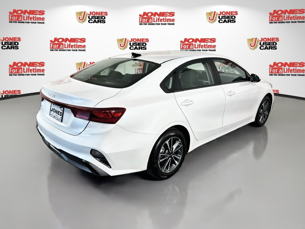 Certified 2024 Kia Forte LXS w/ LXS Technology Package FWD image 15