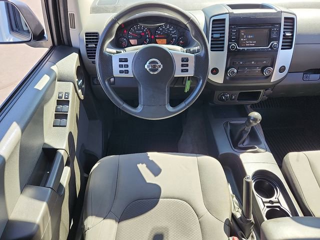 Used 2015 Nissan Xterra S image 11
