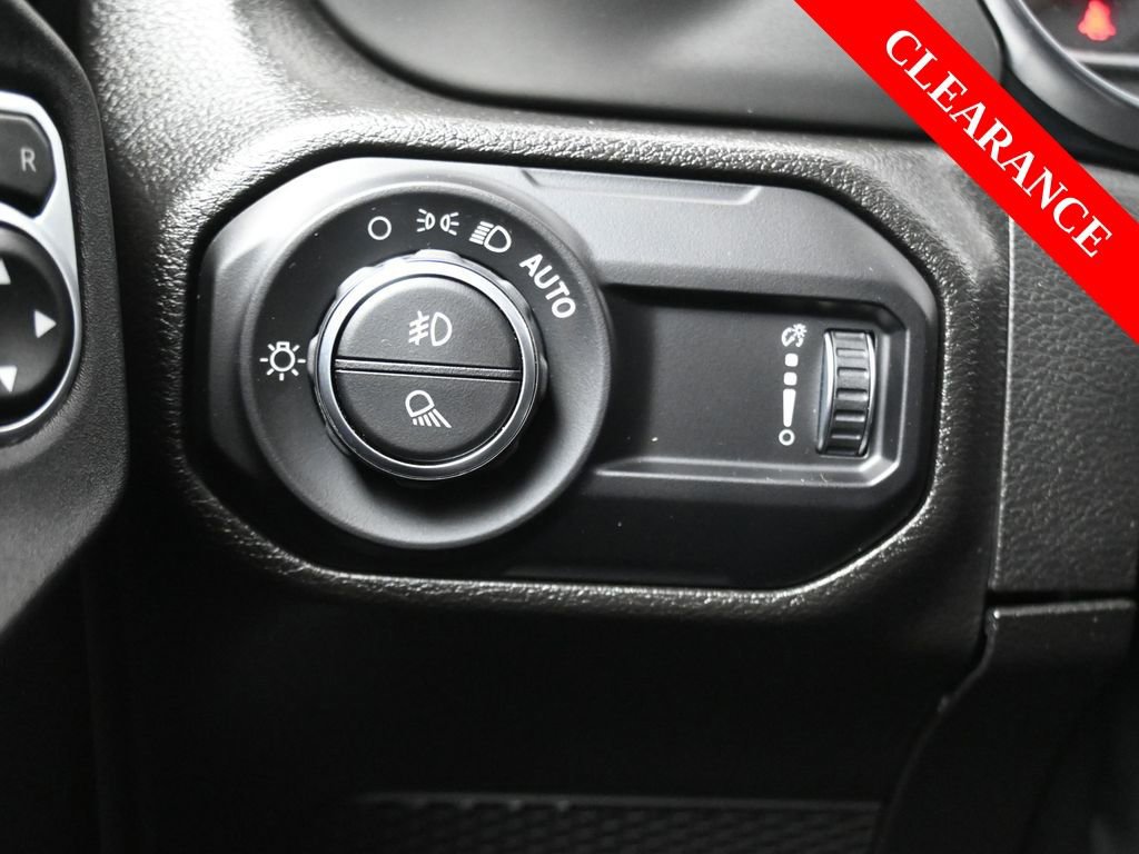 Used 2023 Jeep Gladiator Sport image 26