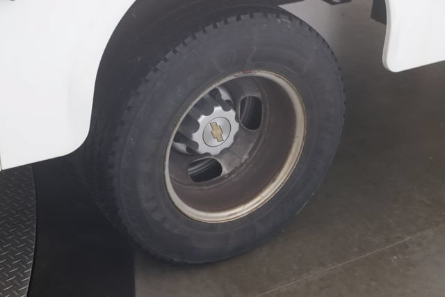 Used 2018 Chevrolet Express 4500 w/ Power Convenience Package RWD image 10