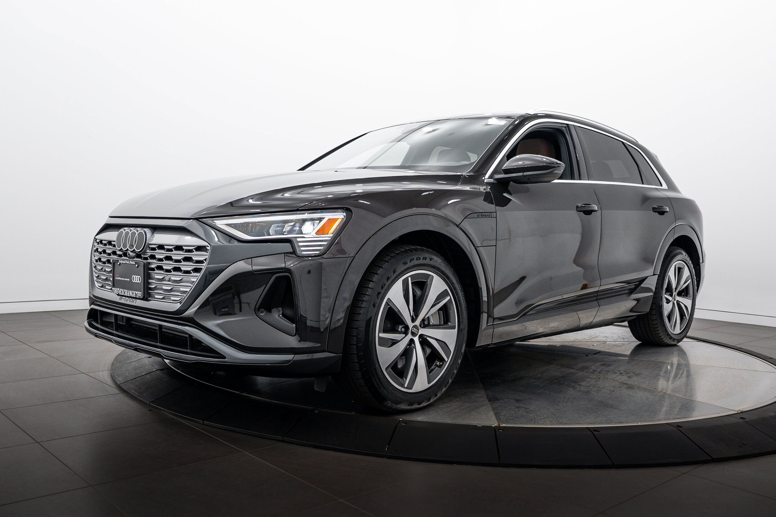 Certified 2024 Audi Q8 e-tron Premium AWD/4WD image 6