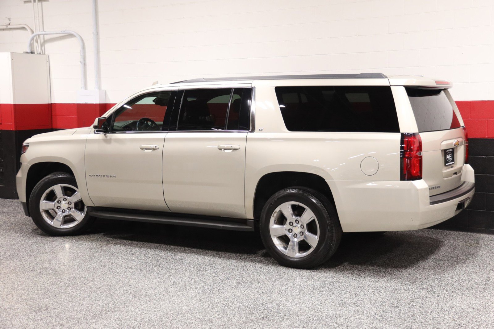 Used 2017 Chevrolet Suburban LT AWD/4WD image 25