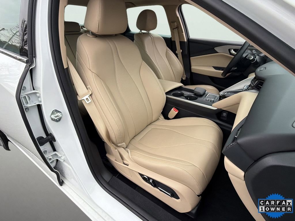 Used 2025 Acura TLX w/ Technology Package image 8