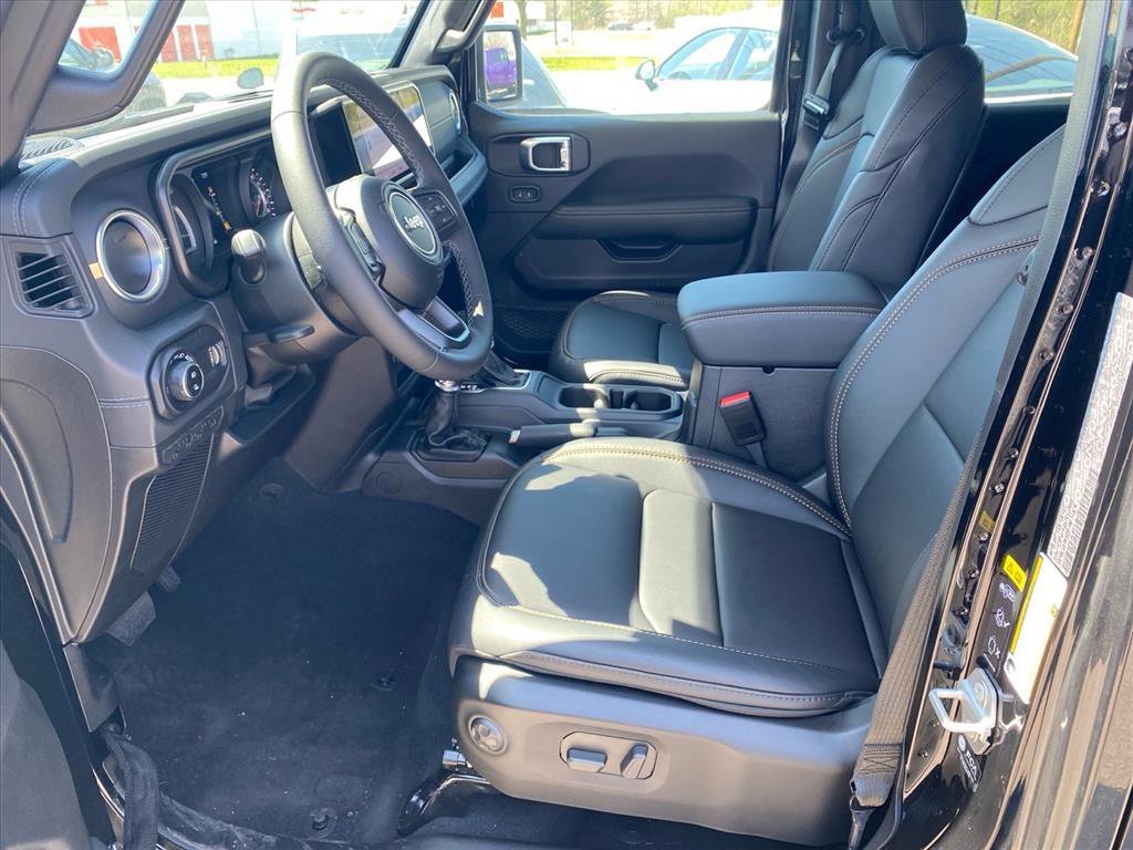 New 2026 Jeep Gladiator Sport AWD/4WD image 5