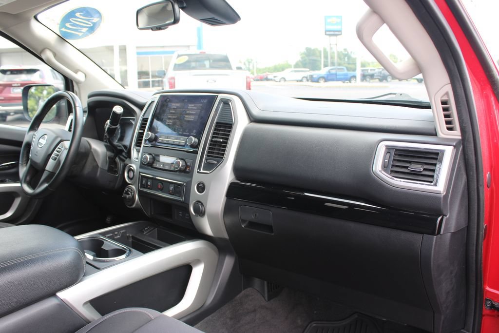Used 2021 Nissan Titan SV w/ SV Convenience Package AWD/4WD image 32