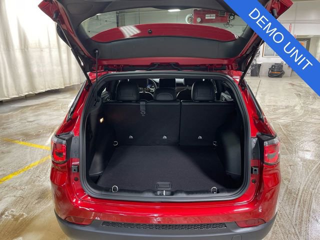 New 2026 Jeep Compass Latitude image 22