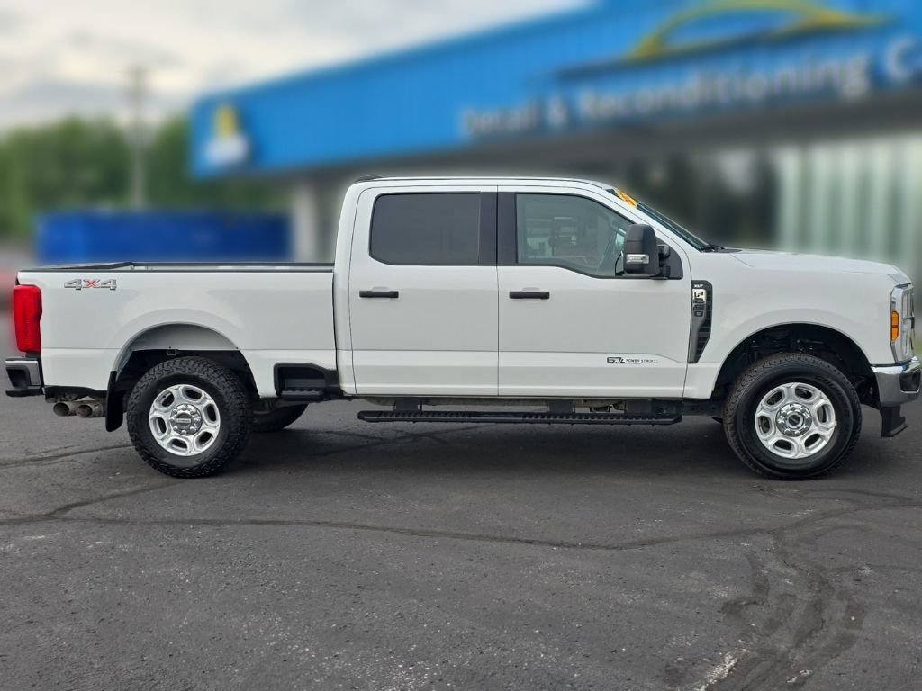 Used 2025 Ford F250 XLT AWD/4WD image 9