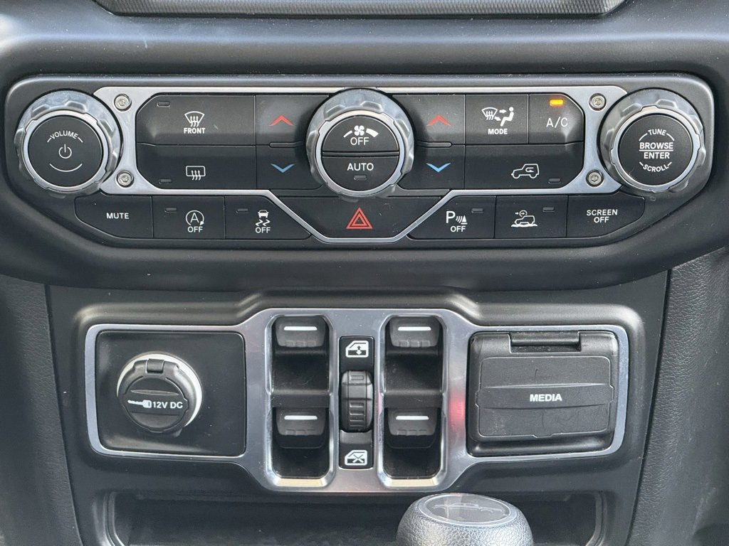 Used 2021 Jeep Gladiator Overland image 15