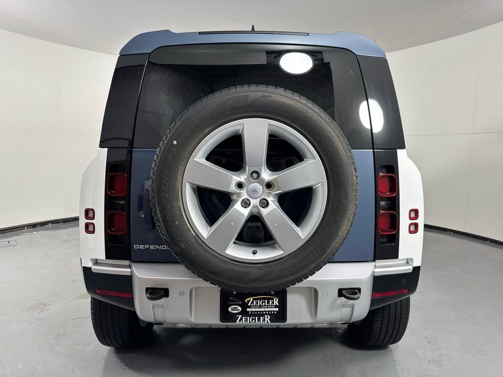 Used 2024 Land Rover Defender 110 S image 7