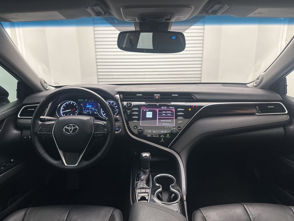 Used 2018 Toyota Camry XLE image 17
