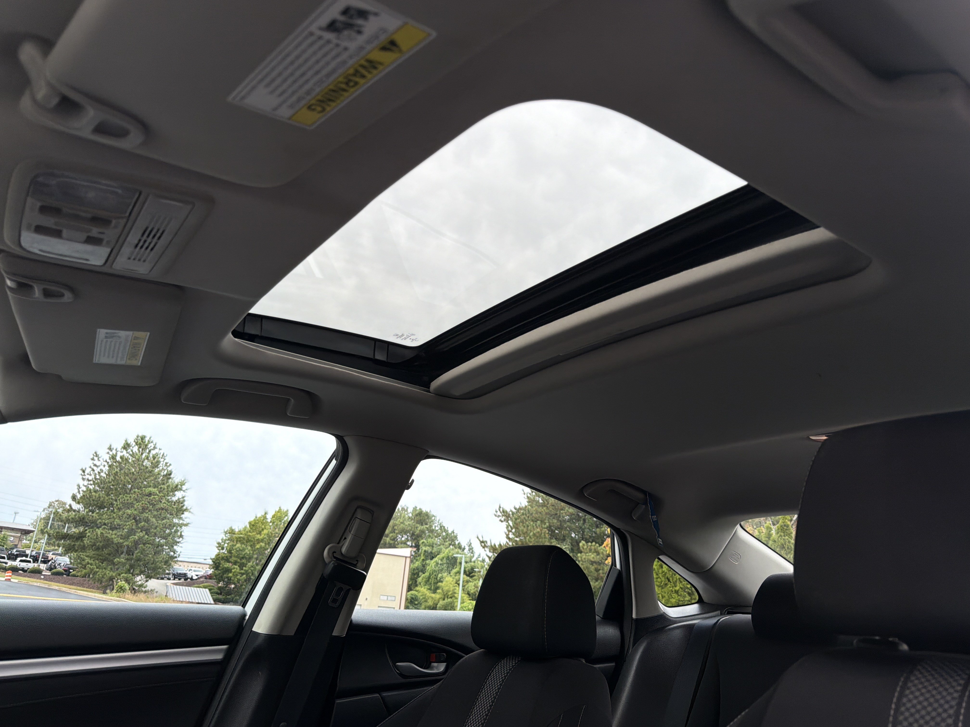 Used 2019 Honda Civic EX image 8
