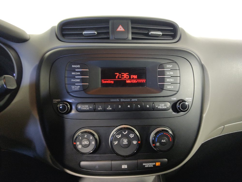 Used 2016 Kia Soul FWD image 25