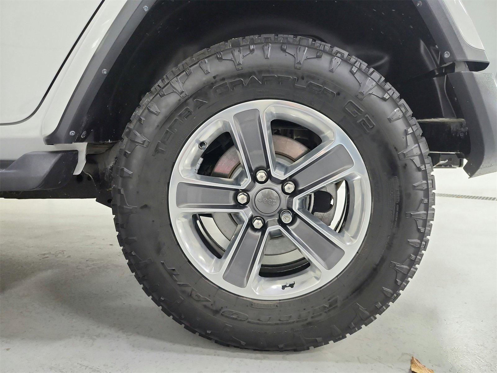 Used 2018 Jeep Wrangler Unlimited Sahara image 45