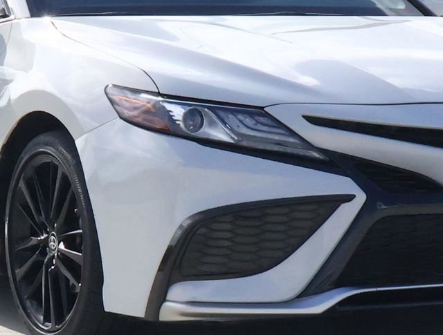 Used 2023 Toyota Camry XSE FWD image 7