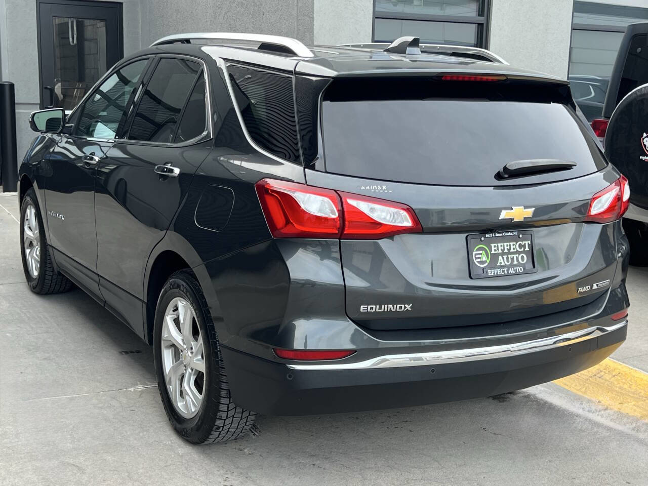 Used 2018 Chevrolet Equinox Premier image 8