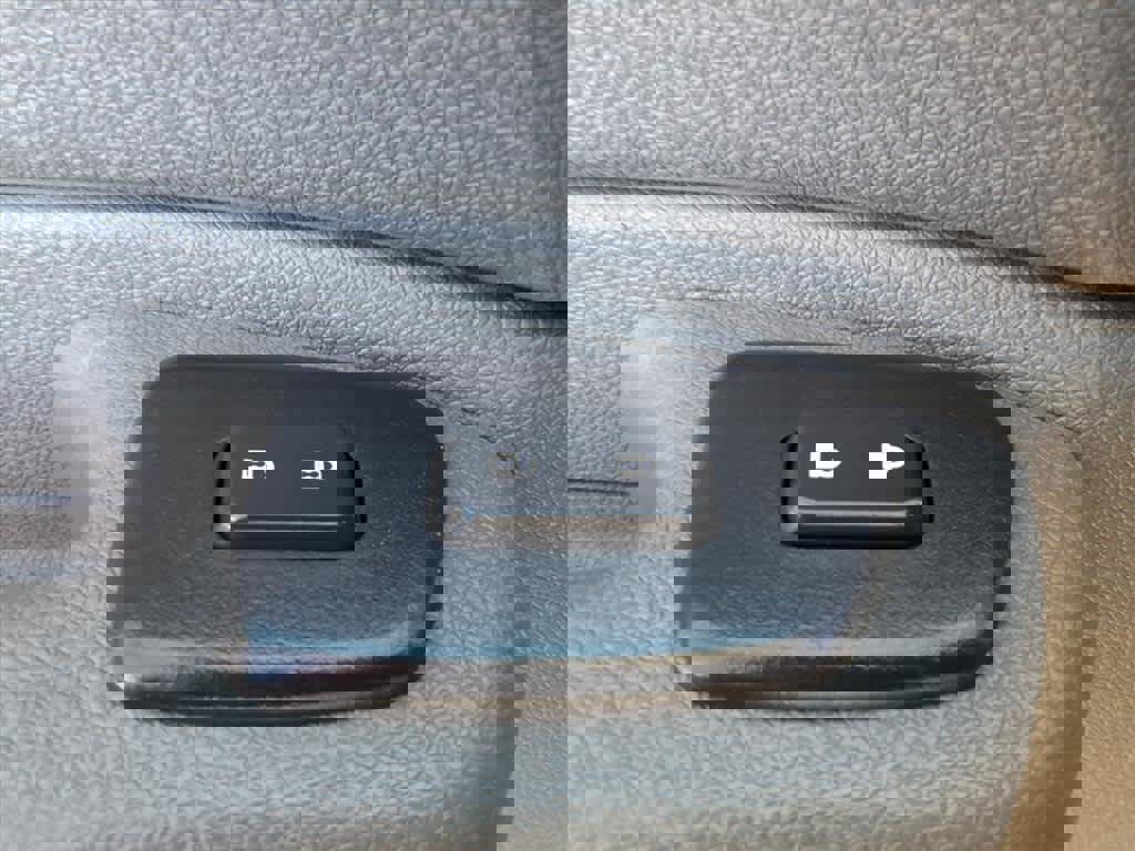 Used 2014 GMC Sierra 2500 W/T w/ Snow Plow Prep Package image 9