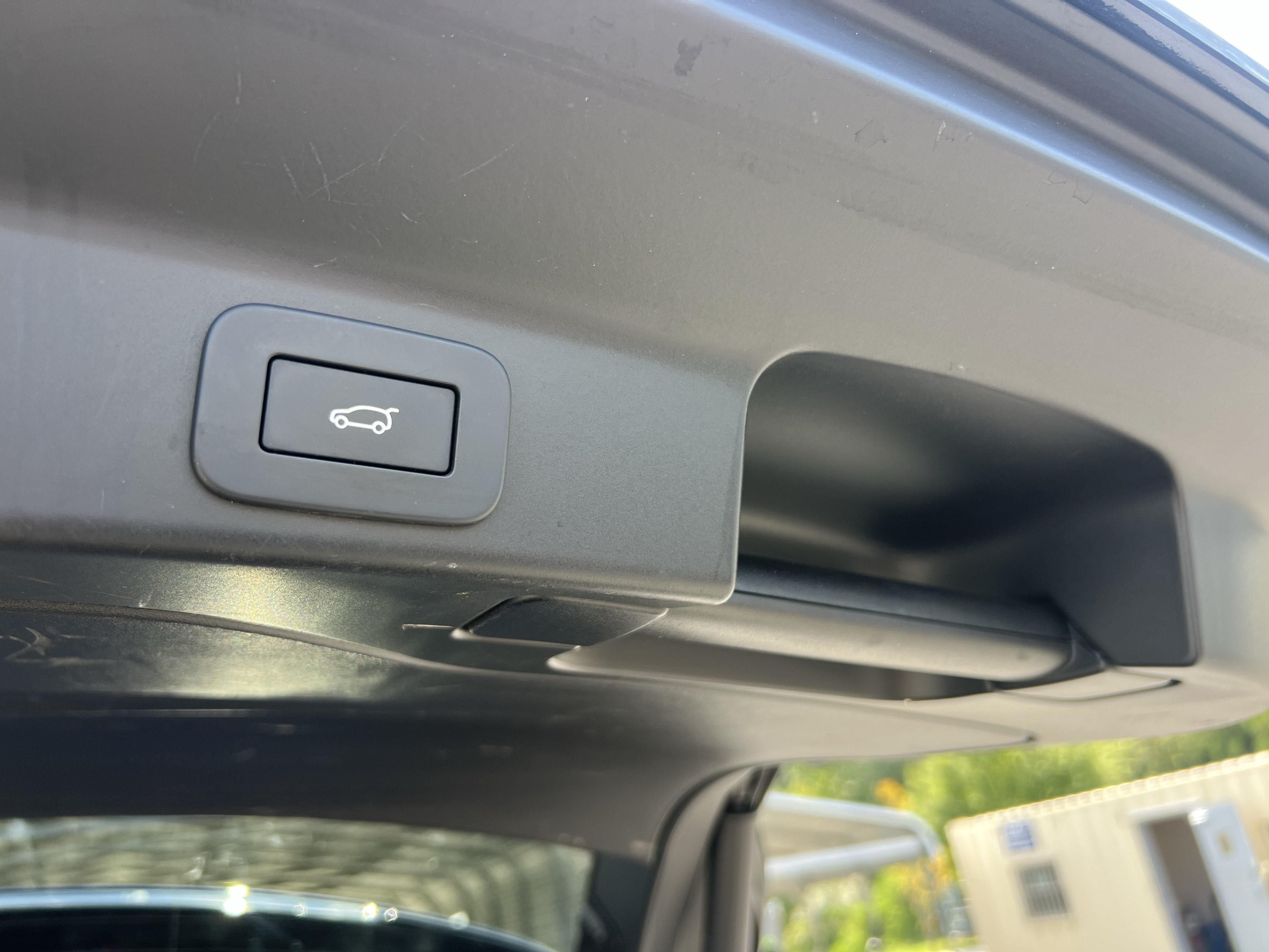 Certified 2023 Jaguar F-PACE R-Dynamic S AWD/4WD image 36