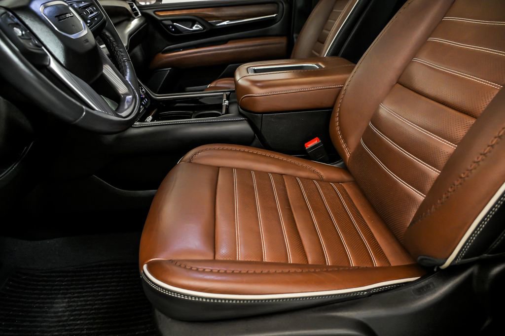 Used 2023 GMC Yukon Denali Ultimate image 12