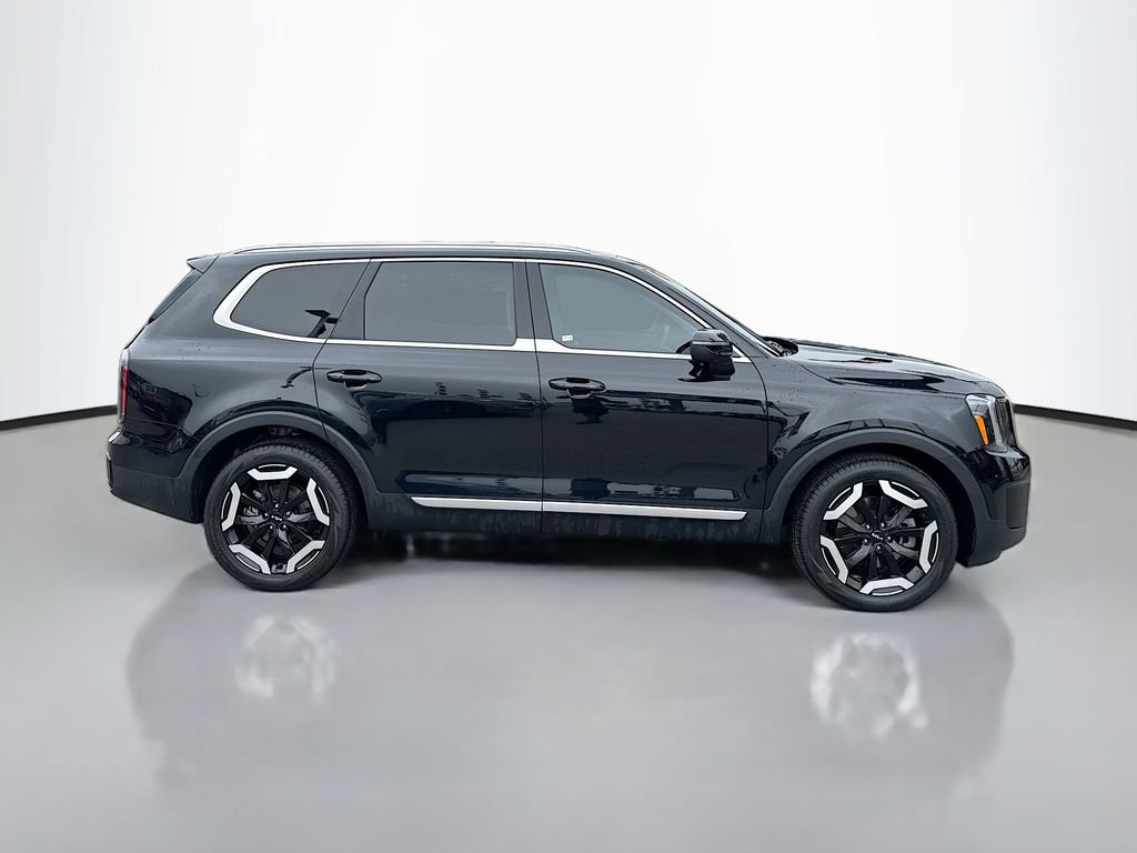 Used 2025 Kia Telluride EX FWD image 8