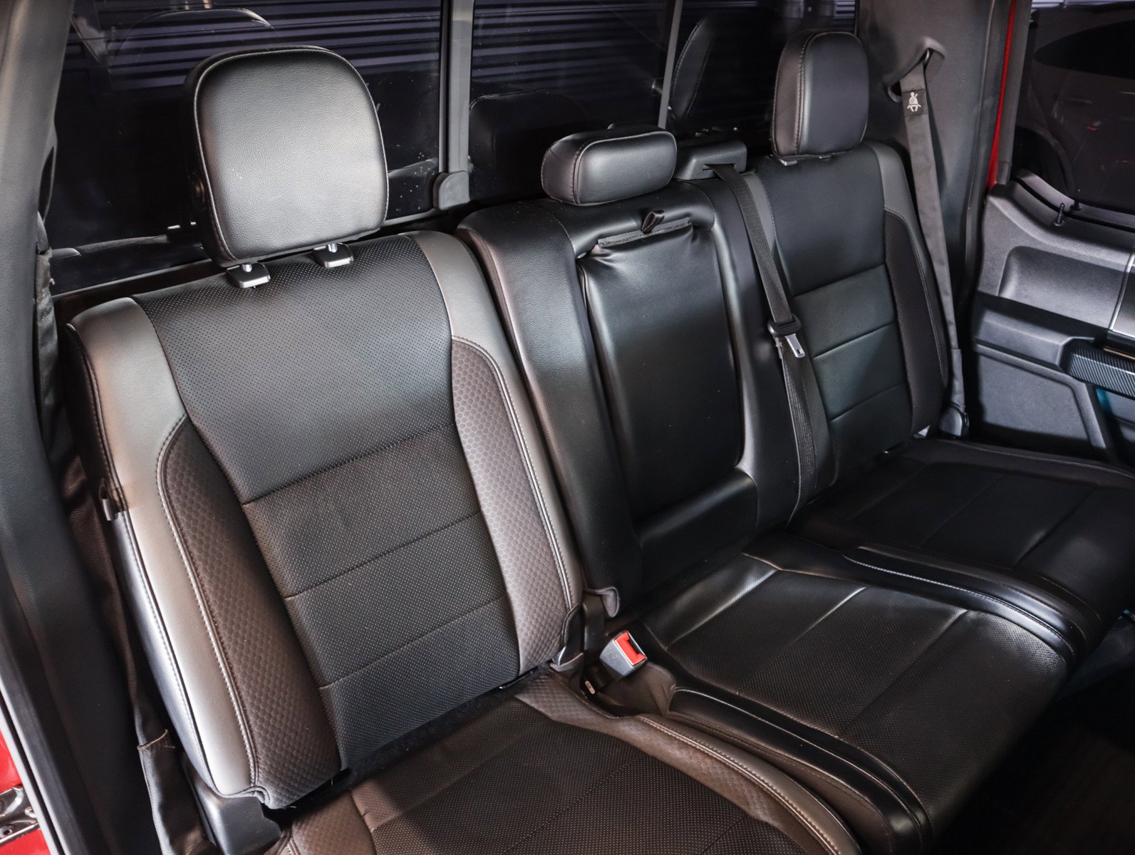 Used 2019 Ford F150 Raptor w/ Equipment Group 802A Luxury image 7