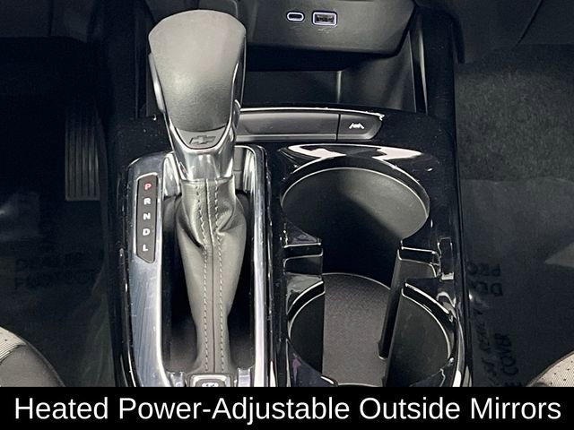 Used 2025 Chevrolet Trax LT w/ LT Convenience Package image 13