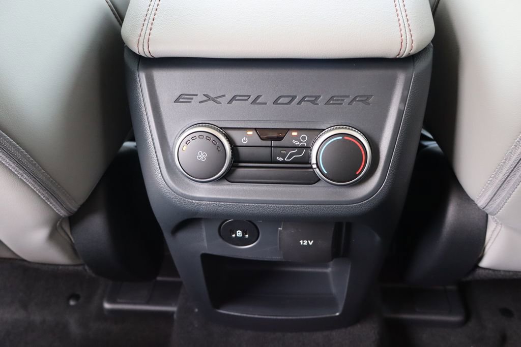 New 2026 Ford Explorer Active AWD/4WD image 32