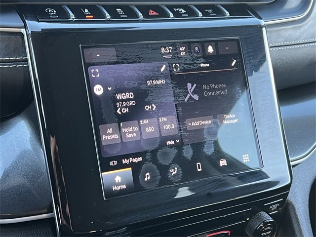 Used 2023 Jeep Grand Cherokee Laredo image 22