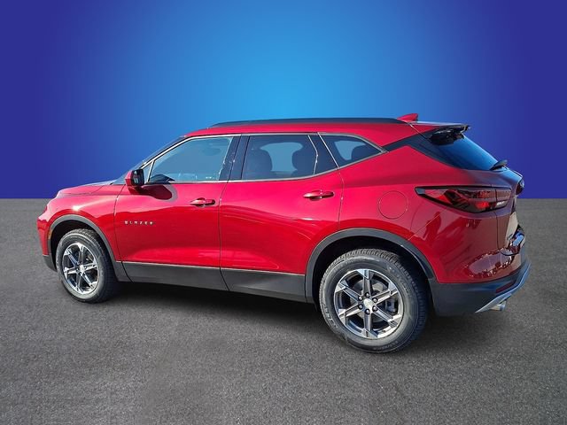 Used 2023 Chevrolet Blazer LT w/ Convenience Package FWD image 5