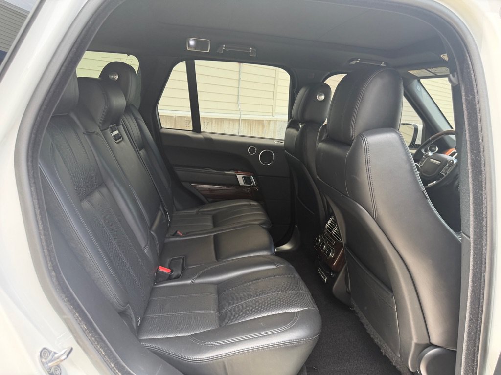 Used 2014 Land Rover Range Rover HSE AWD/4WD image 21