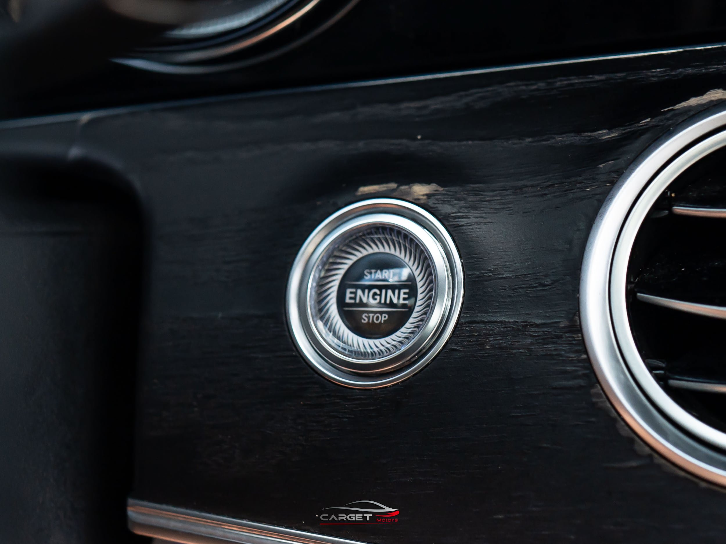 Used 2019 Mercedes-Benz E 300 image 33