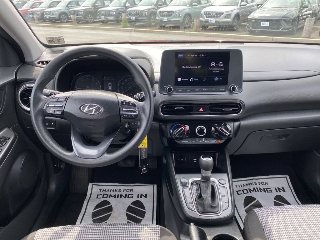 Certified 2023 Hyundai Kona SE AWD/4WD image 10