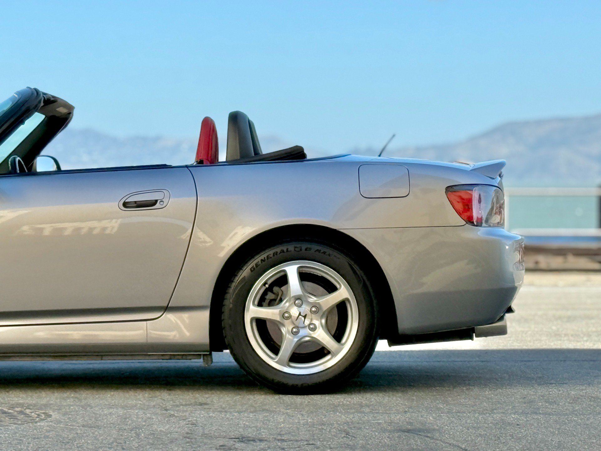Used 2000 Honda S2000 image 9