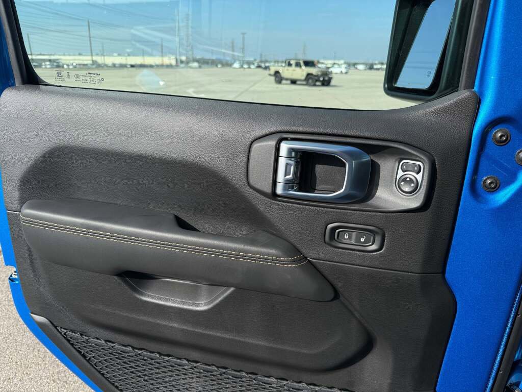 New 2026 Jeep Gladiator Sport image 28