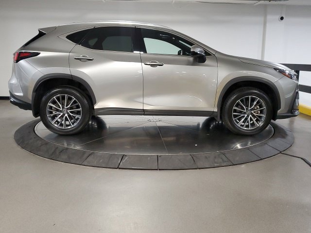 Used 2024 Lexus NX 350h AWD image 10