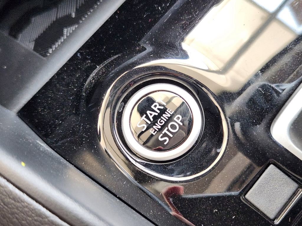 New 2025 Nissan Versa SV w/ Trunk Package image 16