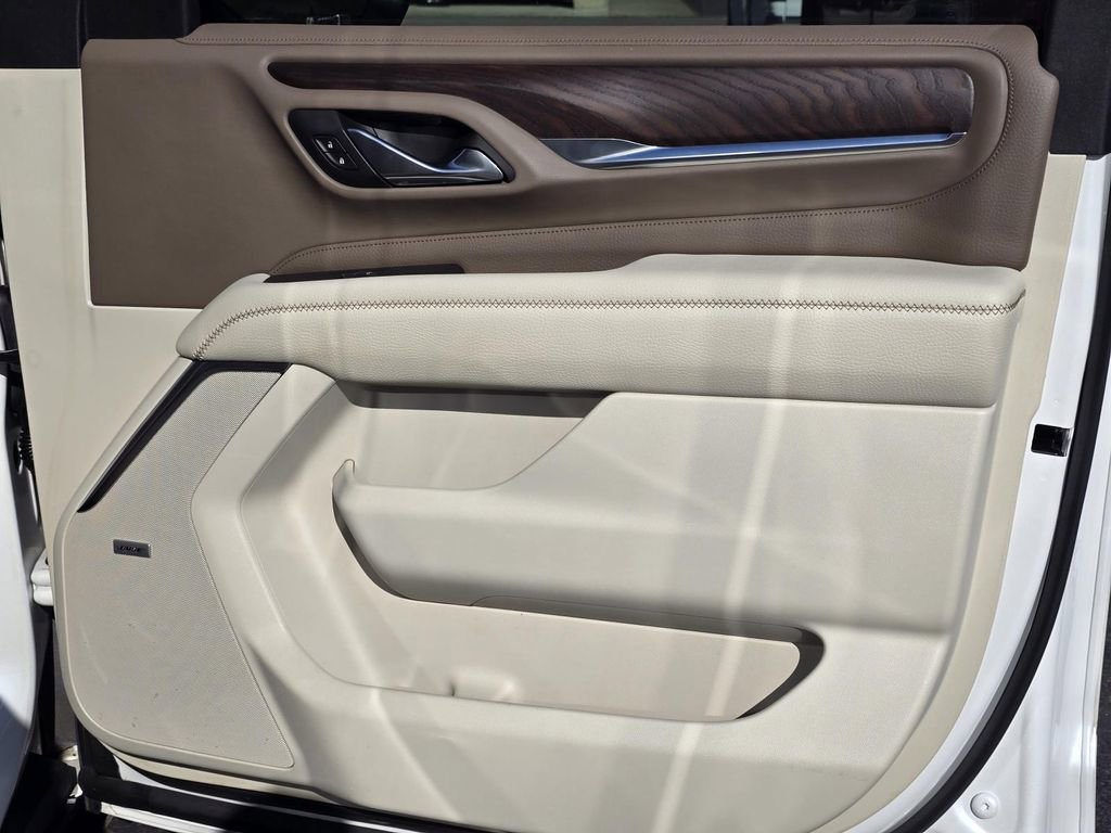 Used 2021 GMC Yukon XL Denali w/ Denali Premium Package image 37