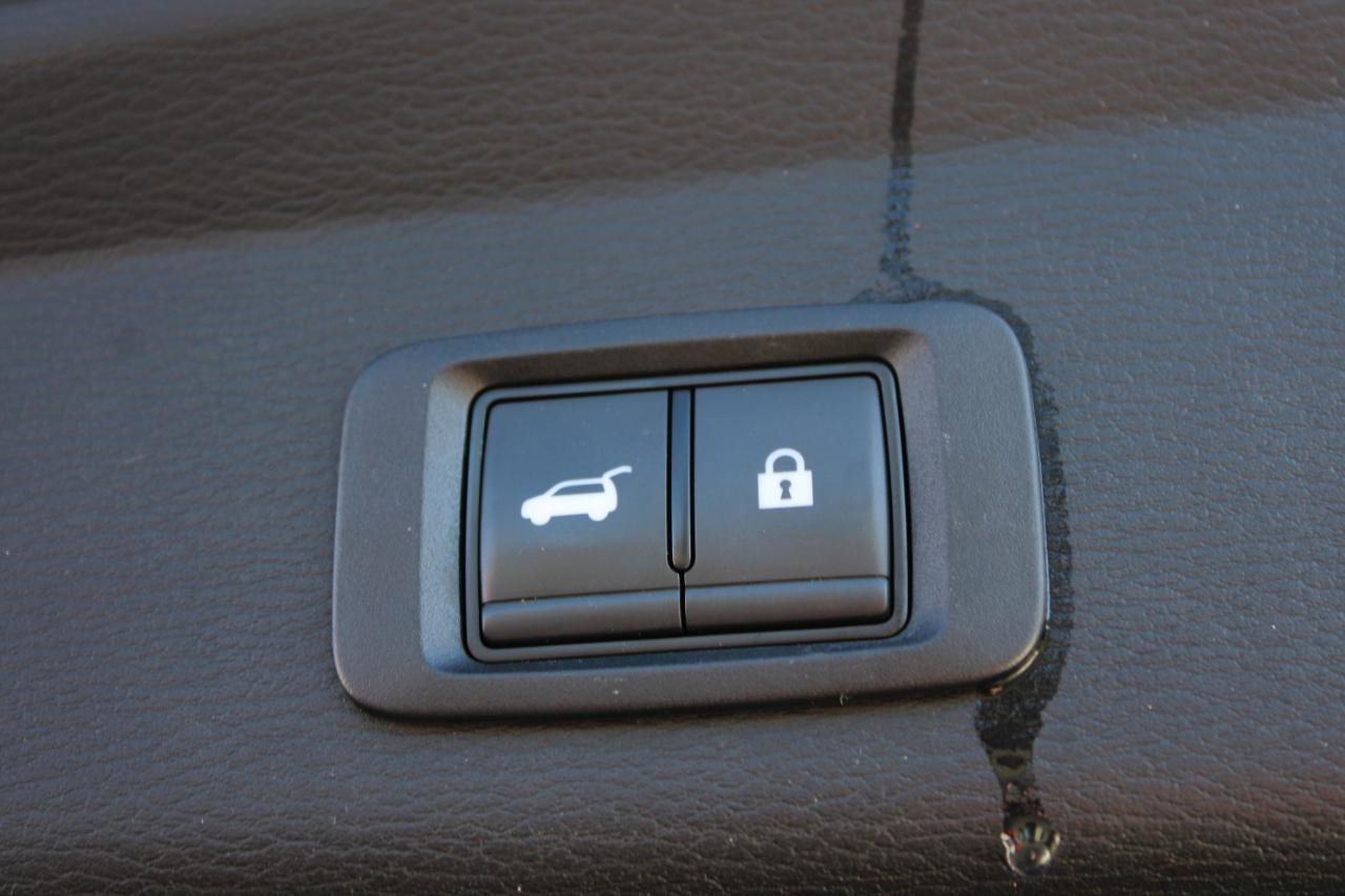 Used 2024 Mitsubishi Outlander SE Black Edition image 10