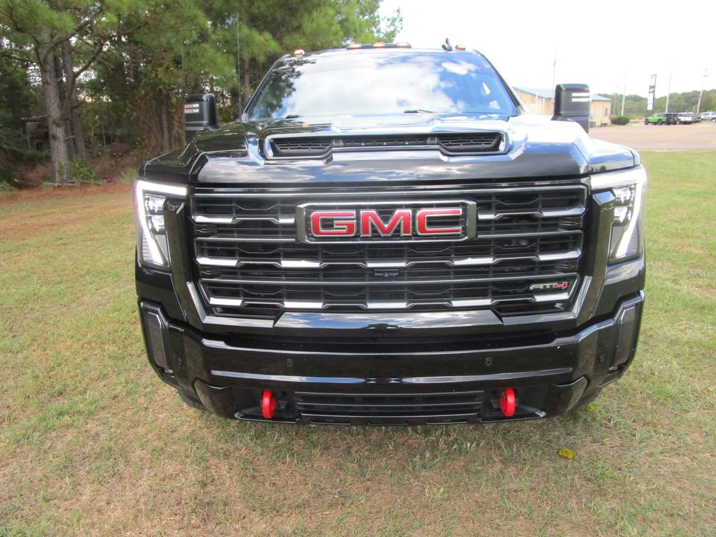 Used 2024 GMC Sierra 2500 AT4 w/ AT4 Premium Plus Package image 4