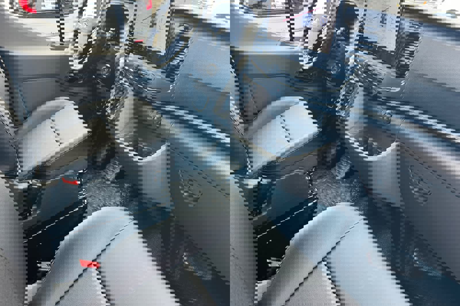 New 2026 Ford Transit 250 148 Medium Roof w/ Load Area Protection Package image 18