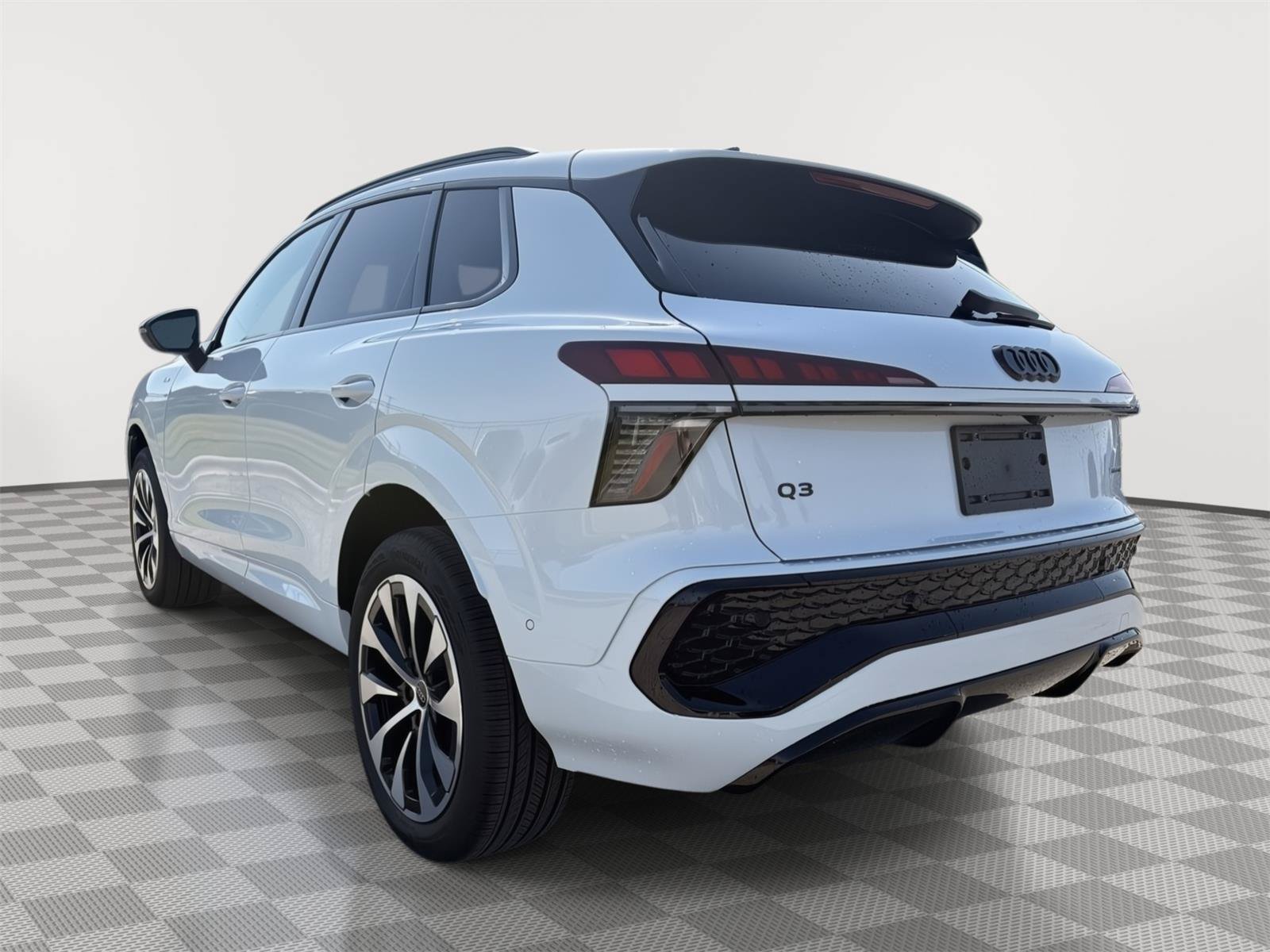 New 2026 Audi Q3 quattro 2.0T AWD/4WD image 3