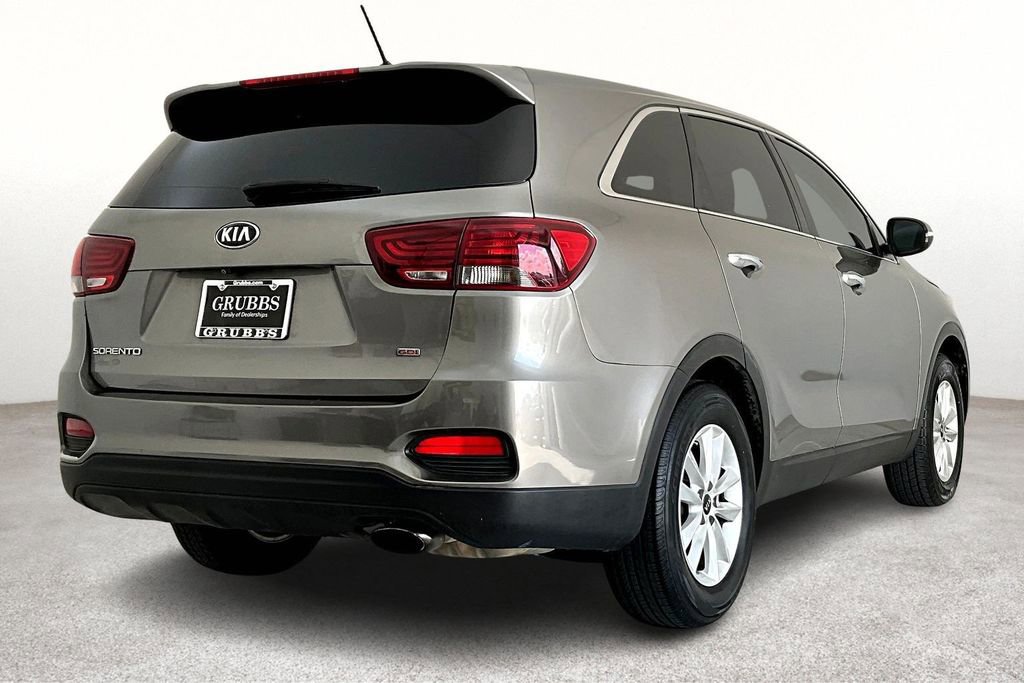 Used 2019 Kia Sorento LX image 14