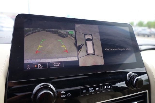 Used 2024 INFINITI QX80 Sensory image 13