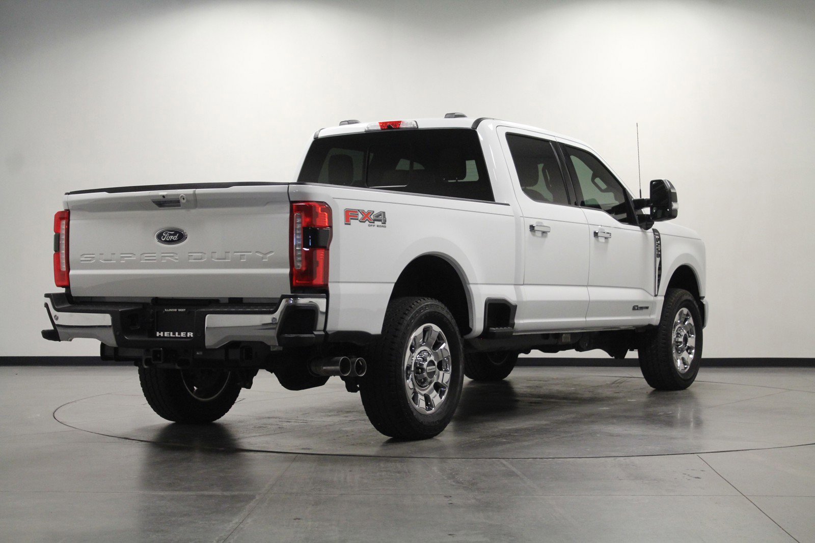 Used 2024 Ford F250 Lariat w/ Chrome Package image 4