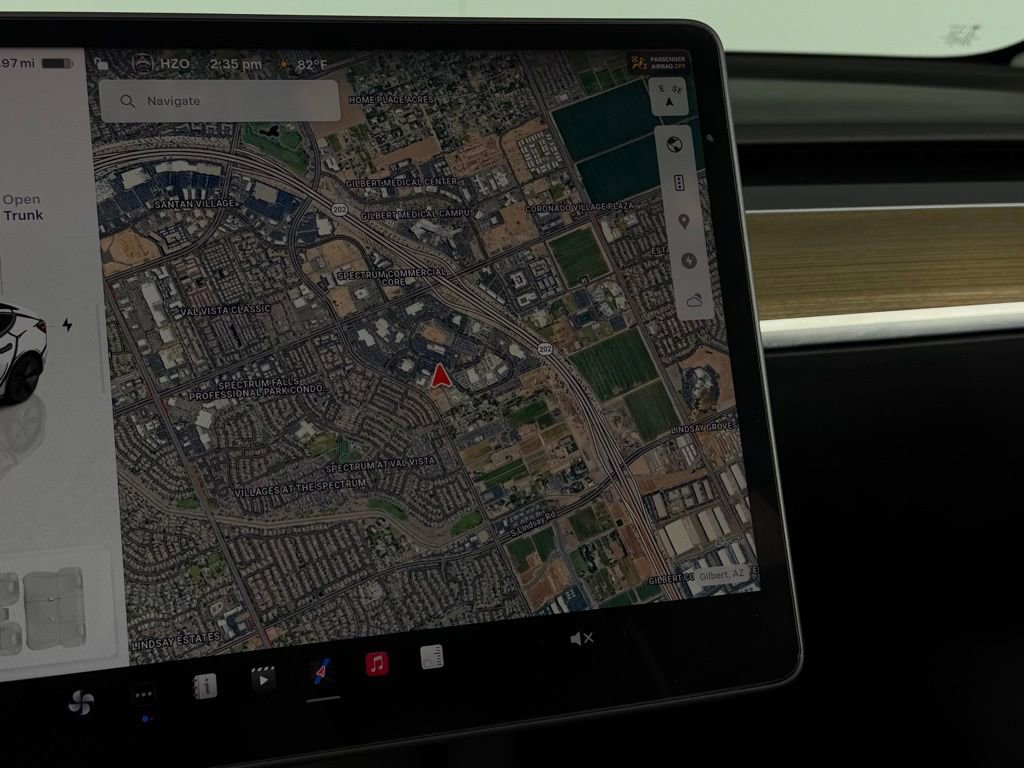 Used 2023 Tesla Model 3 Standard Range image 17